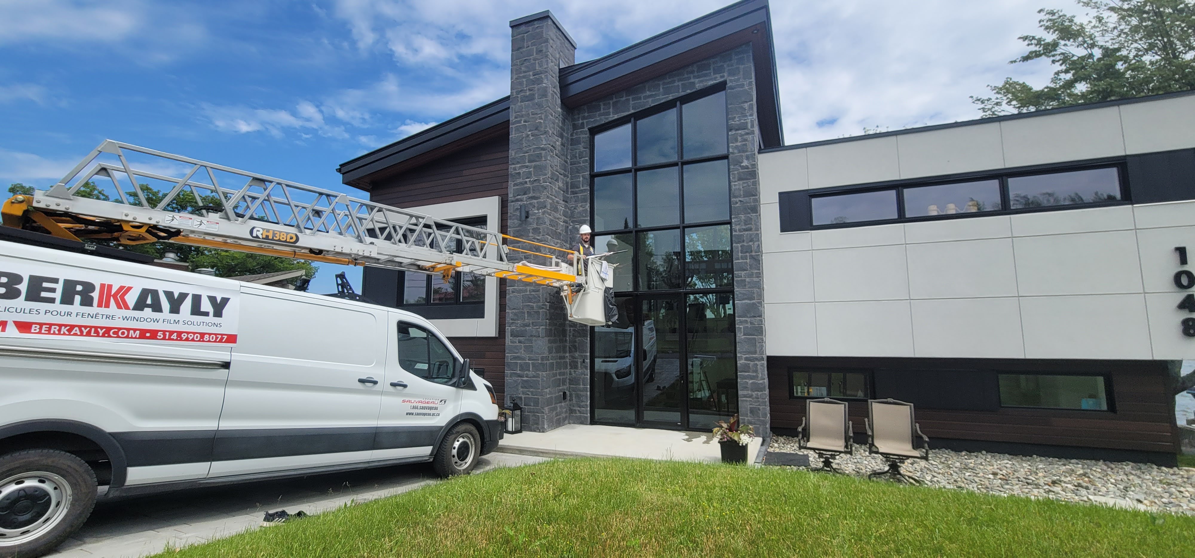 Protéger vos planchers et votre mobilier avec nos membranes 3M avant qu'il ne soit trop tard